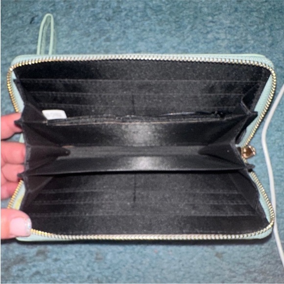 Mint green women’s zip around wallet - Picture 2 of 4